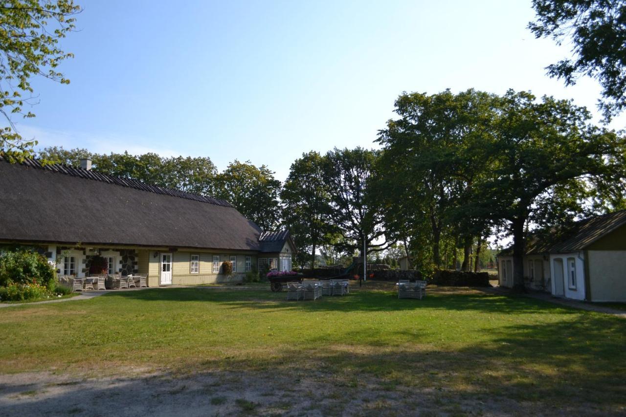 Vanatoa Taluhotell Koguva ภายนอก รูปภาพ